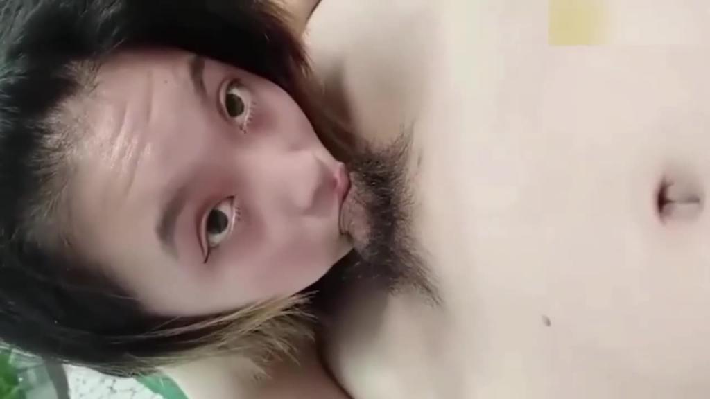 乱伦事件被曝光东北一家乱伦 母女姐妹花让爷俩轮流操 预览截图 7