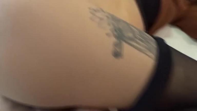 乱伦之最好勾搭的小姨子 预览截图 3