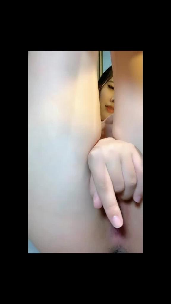 高颜值的气质型骚货+极品主播 预览截图 5