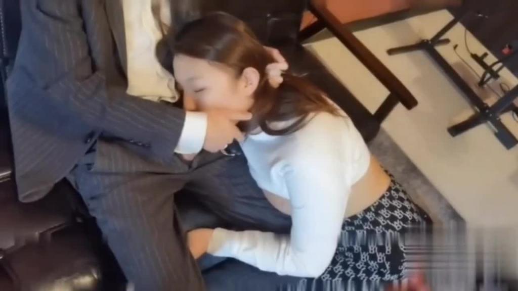 主人的母狗~极品反差婊性奴。 预览截图 2