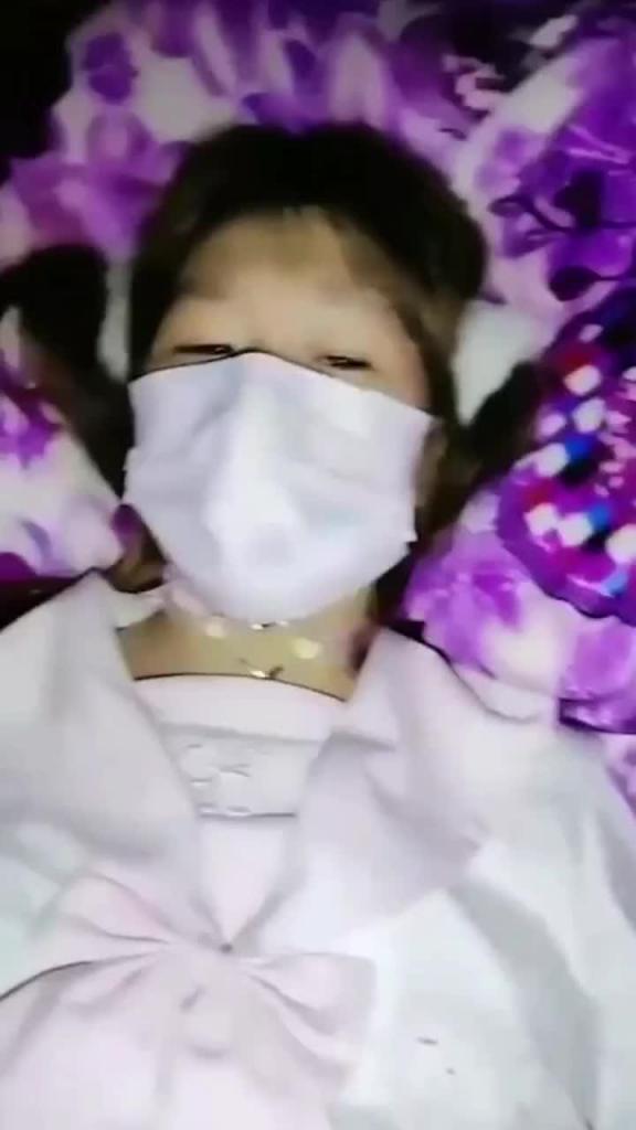 双尾洛丽塔童颜巨乳罗莉惨遭哥哥套内射 预览截图 10