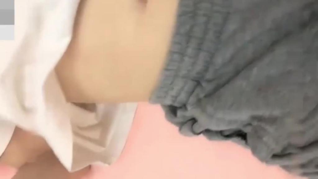 夹子音萝莉十分好色满嘴骚话性瘾萝莉女主播淫声浪语非常骚 预览截图 1