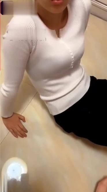 被传销头子各种侮辱吓哭的妹子 预览截图 7