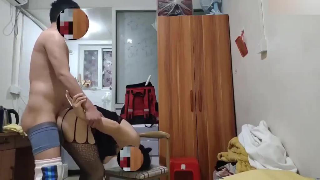 (福利)前妻出轨离婚女婿勾引熟女前岳母乱伦报复拍视频故意发网上 预览截图 4