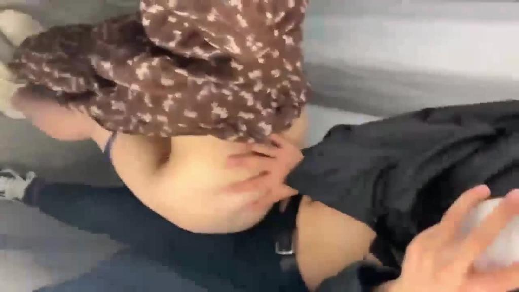 美女在商场试衣间做爱和男友开房不雅流出 预览截图 6