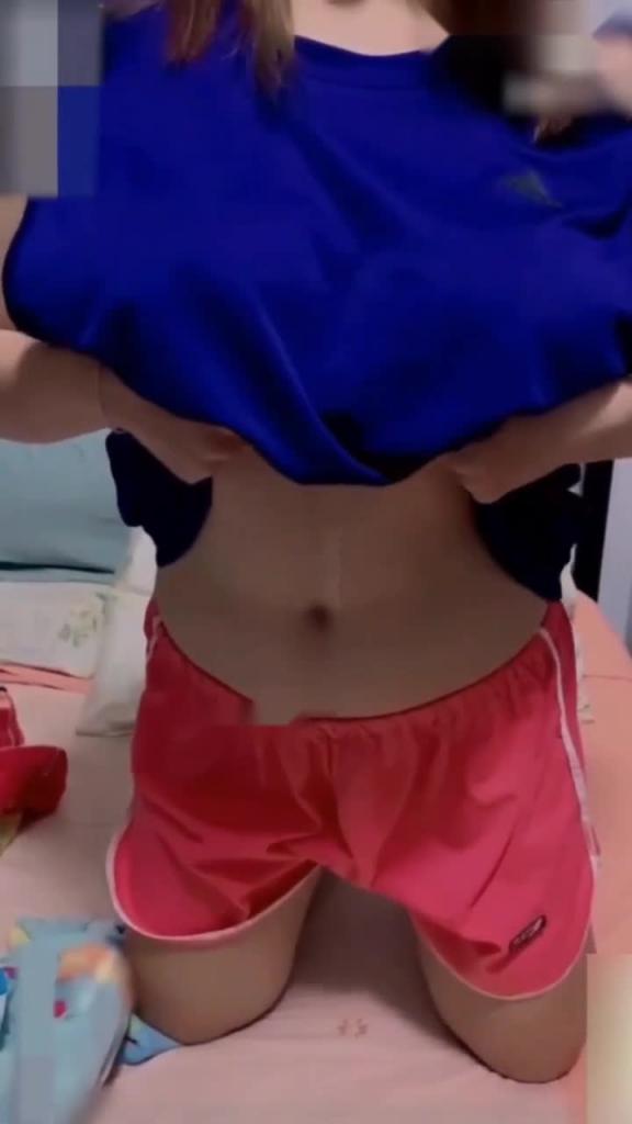 巨乳网红女神奶油黑料自拍性爱泄密流出 预览截图 1