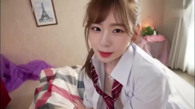 韩国明星少女【裴珠泫】丝袜制服 预览截图 10