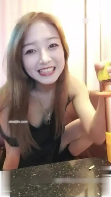 灌醉轮奸,现在学生妹会玩轮奸 预览截图 3