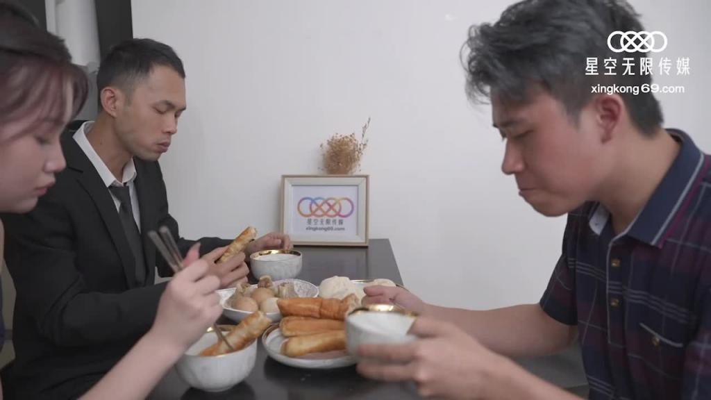 XK8134无良公公强上亲儿媳 预览截图 12
