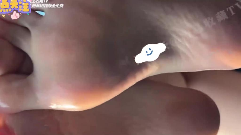 【精选】微博网红女神金主定制大尺度视频 预览截图 7