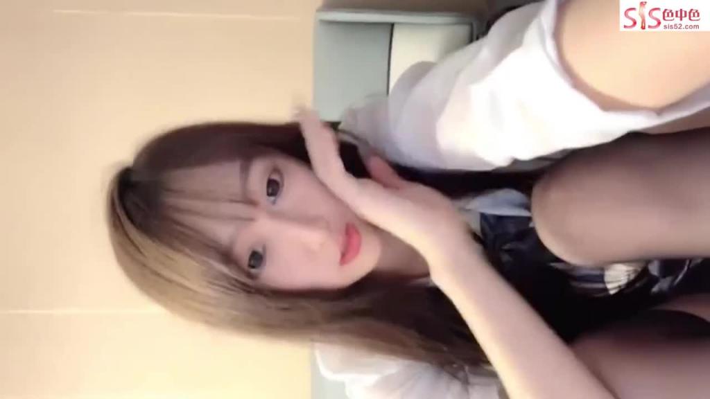 JK少女的嫩逼 网红反差婊骚母狗 预览截图 5