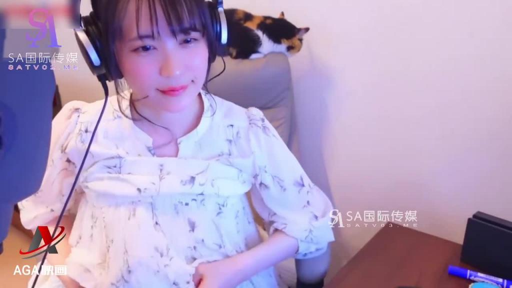 AT150-ASMR大奶骚妹玩假鸡巴-耳边娇喘呻吟 预览截图 2