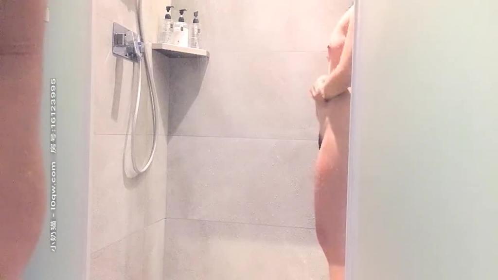 约啪的妹子居然是一位播音员,脸蛋漂亮身材火辣叫声 更迷人~ 预览截图 4