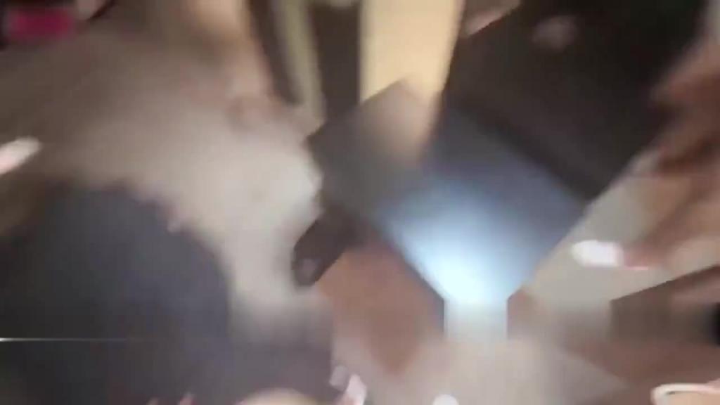 高端外围极品兔女郎，小伙把她爆操到哭 预览截图 8