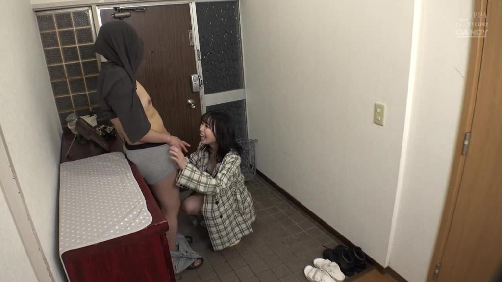 马上搞专门！入室5秒就舌吻让烦恼的絶伦M男君坚挺的小恶魔辣妹 天马唯 20歳 DANDY-819 预览截图 7