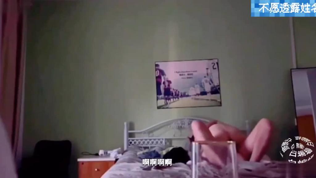 【真实乱伦】上海20岁表哥酒后强奸18岁表妹,“表哥你不要冲动,这样不好!” 预览截图 12