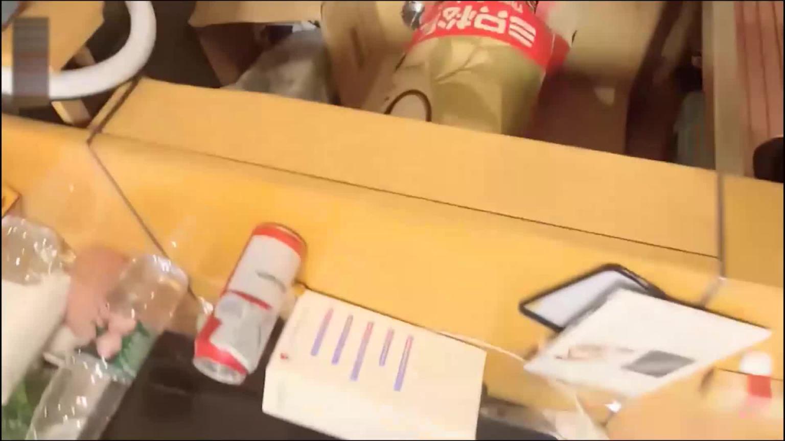 【双飞姐妹花】萝莉加御姐_极品身材蜂翘臀让人流口水 预览截图 1