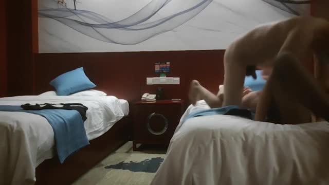 真实偷情极品少妇心情不好喝了不少酒背着老公出来放松 预览截图 5