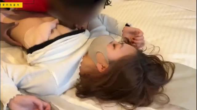 高清无码素人白虎少妇大战黑人 预览截图 1