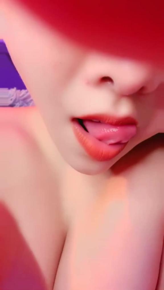 甜美系颜值女神！新人下海！珍珠内裤无毛肥穴。 预览截图 9