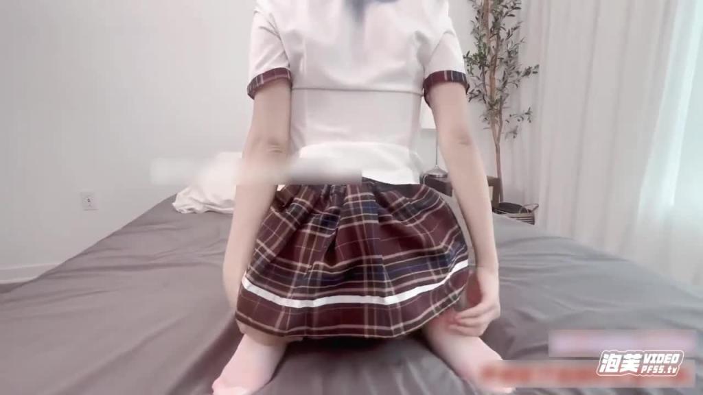 【JK学妹】纯欲白丝JK制服极品女神 内射中出小骚穴流出浓浓精液_ev 预览截图 1