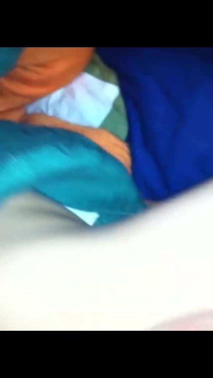 【性爱初体验】父母指导儿子女儿?肥水不流外人田?太畜牲了 预览截图 6