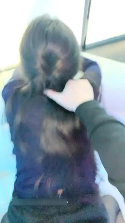 包厢里直接沙发上直接干炮,听着DJ蹦逼 白浊的精液流了一逼 预览截图 10