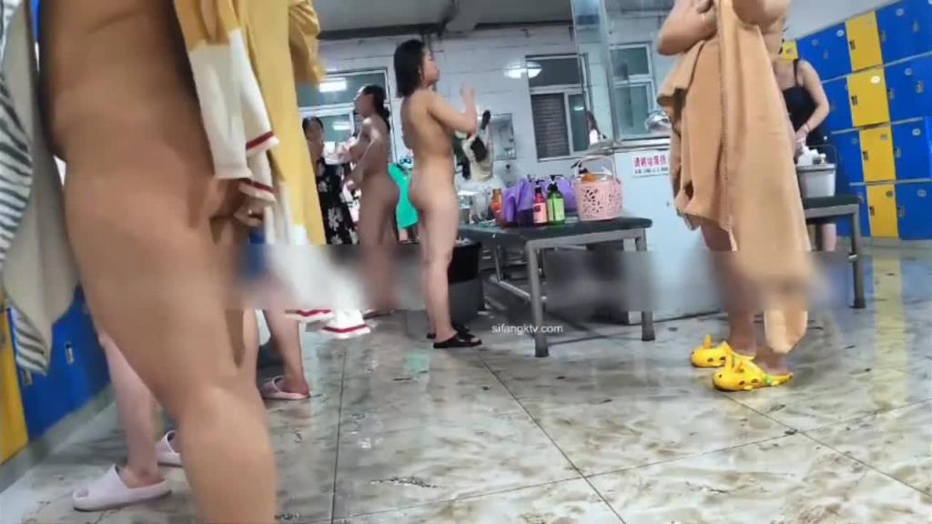 【大澡堂偷拍】东北大澡堂洗澡偷拍好多好多各种极品！ 预览截图 12