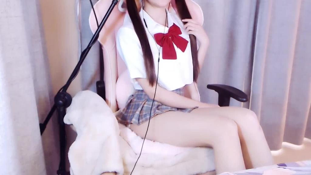 白丝制服 JK声音酥麻 萌妹 预览截图 2