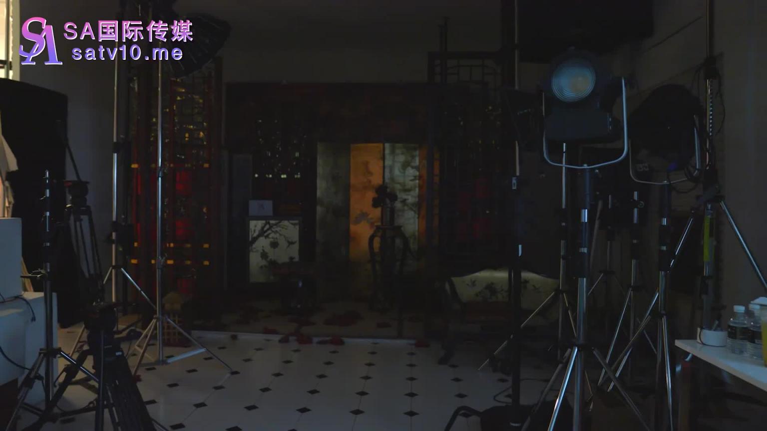 SAT0036-旗袍平面拍攝現場的情慾火花 预览截图 3