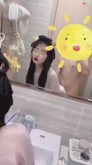 【管撸必备】盘点多位学生妹子被操马拉松喷水大合集 预览截图 12