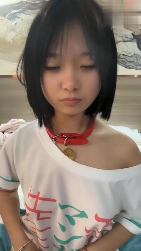 【最新自录】极品清纯合法萝莉下海，难怪都喜欢萝莉，是真的嫩啊 预览截图 3