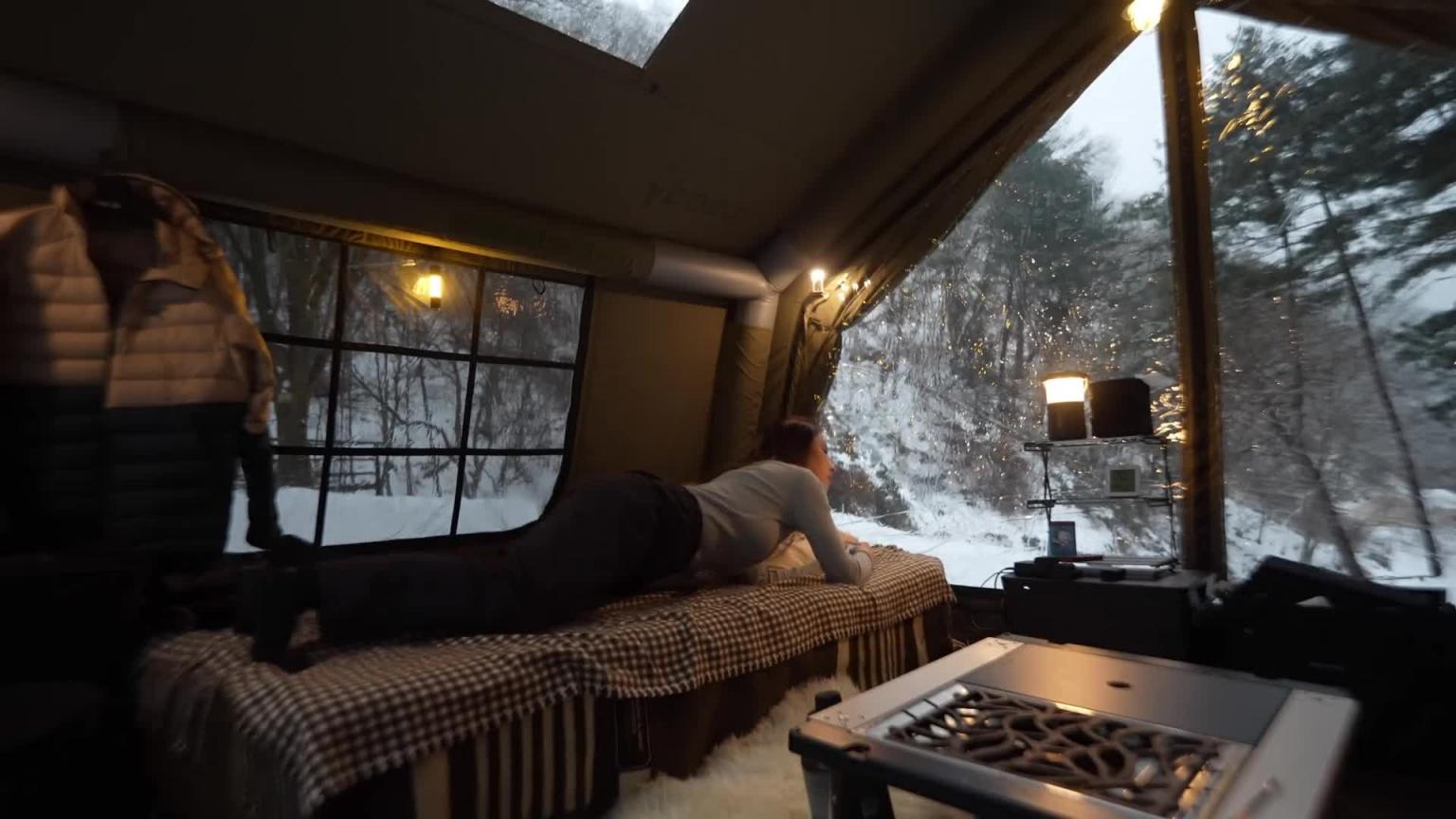 我在车翻之前逃走了！和猫一起在雪山上露营 预览截图 5