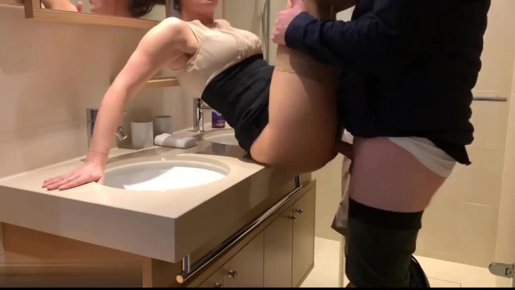 美女被很丑的丑男勐干还很开心 预览截图 9