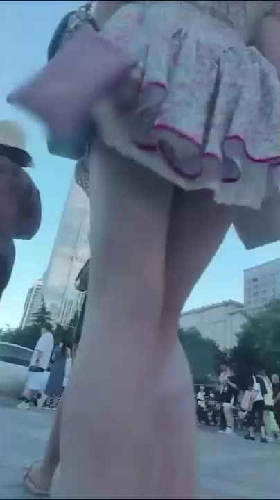 【商场抄底8部合集】高清抄底高颜值大长腿美女裙底是 预览截图 10