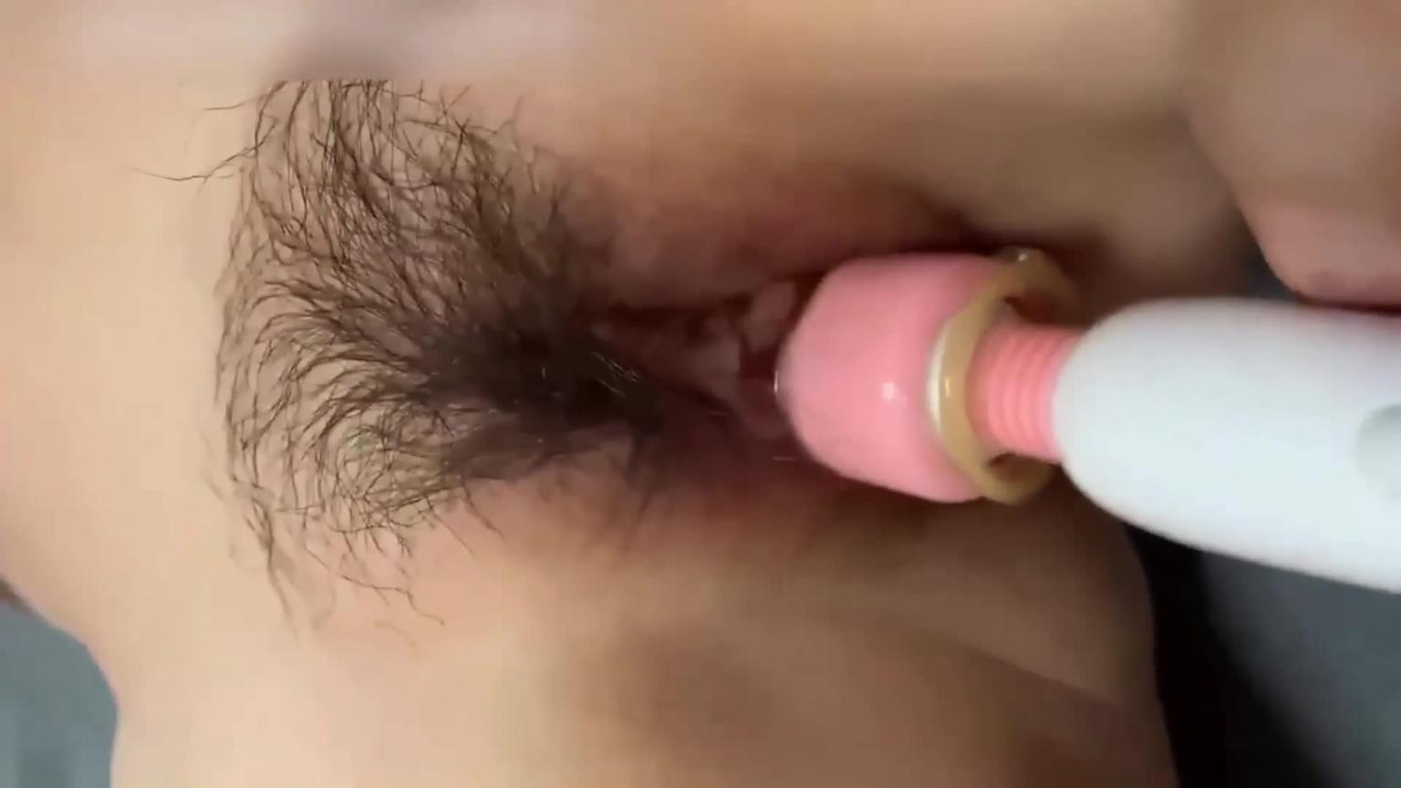 乱伦泄密!下春药给亲爱的姐姐，操爽沦陷温柔乡 预览截图 1