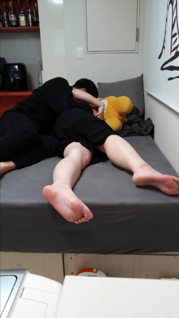 韩国白嫩女坦克，肉感十足，韩国的小妹妹皮肤都这么白吗？ 预览截图 12