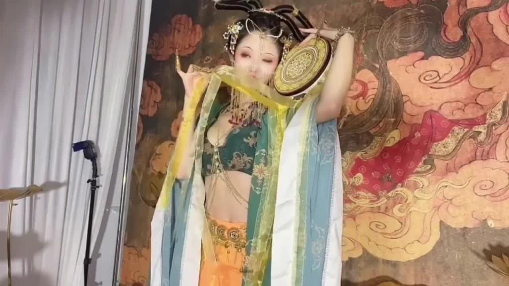梦回大唐古色古香,嫩模特极致诱惑! 预览截图 3