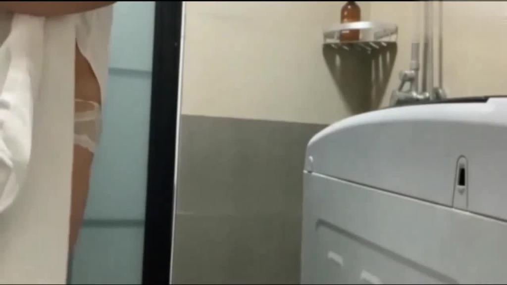 最新封神极品乱伦嫂子是个反差婊把骚货嫂子拉进卫生间插到腿软从发情到哀求操 预览截图 1