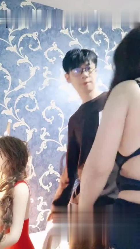 巨乳少妇全程露脸好骚啊 预览截图 6