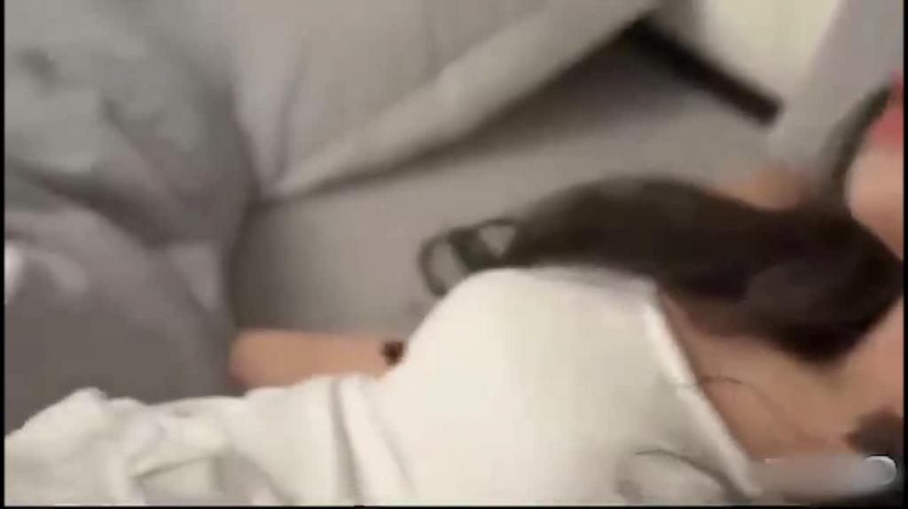 【乱伦套路日记】我和亲姐姐的性福之路！催情药把高颜美腿性感老姐拿下了有第一次就会有第二三次 预览截图 8