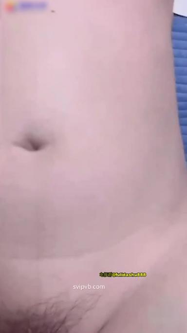 真实母子乱伦 正面无套内射亲生母亲 预览截图 5
