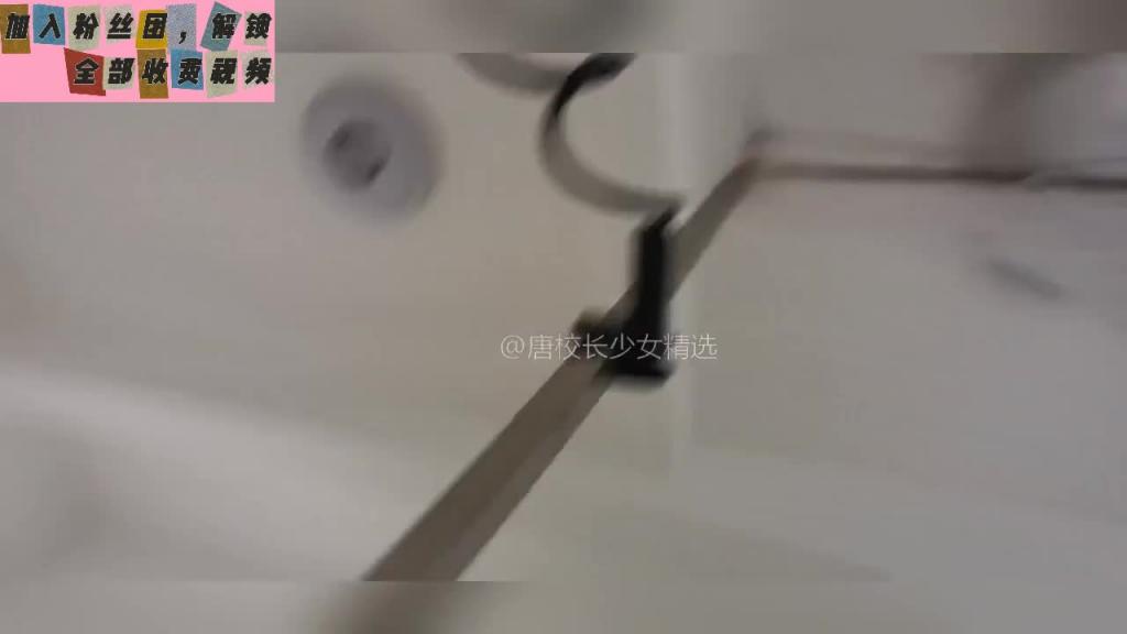 暑假兄妹乱伦大鸡巴哥哥强暴无毛未发育妹妹破处内射 预览截图 7