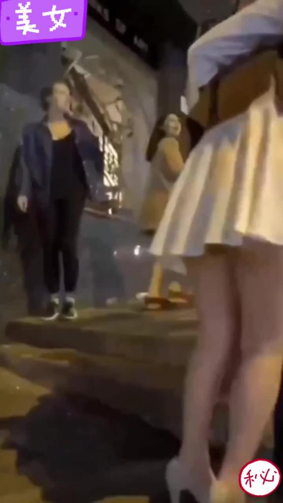 京城KTV万人骑!深夜醉酒捡尸带回去轮奸 预览截图 11