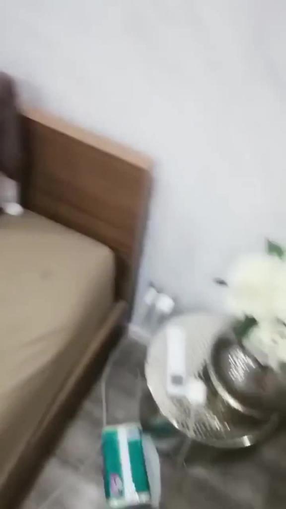 真实探花约到绝美的艺校女生,好美哦 预览截图 2