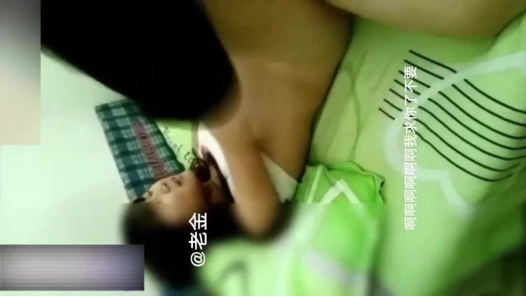 (福利)国内真实继父强奸女儿破处合集奇葩母亲把女儿献给男友开苞 预览截图 6