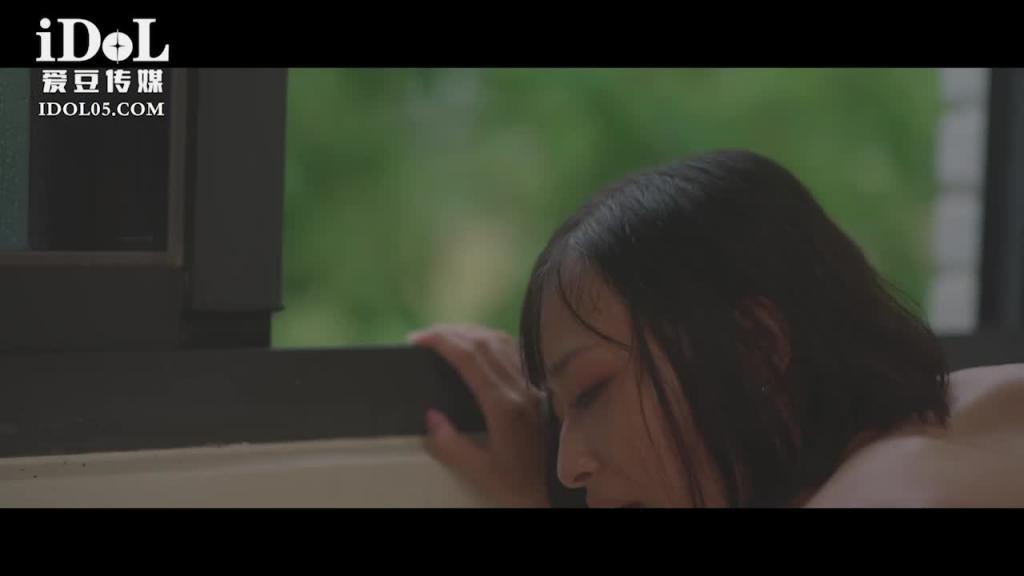 ID5381-放浪弟妹欲求不满的三人行性体验-心萱 预览截图 11