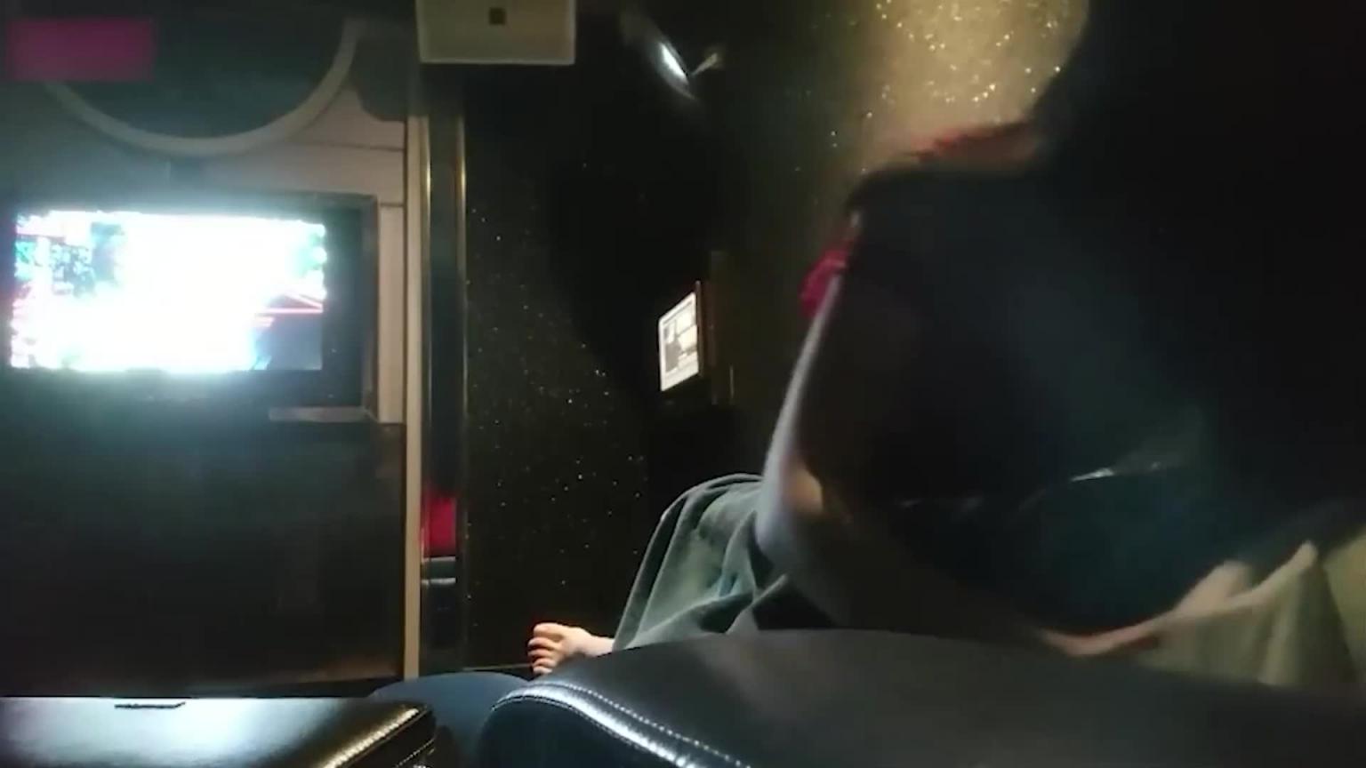 【套路搭讪】足浴勾搭高颜值长腿少妇,操爽强势内射浓精 预览截图 1
