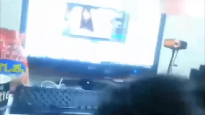唐山父女乱伦对白刺激高中生女儿的口技太熟练了 预览截图 4