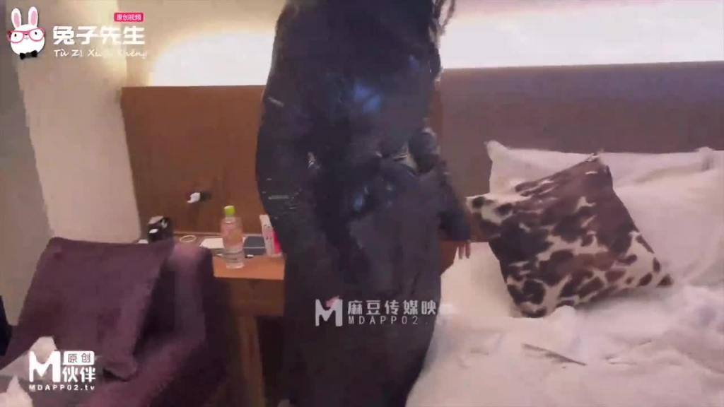 TZ-029 双子兄弟3P性爱实 预览截图 1